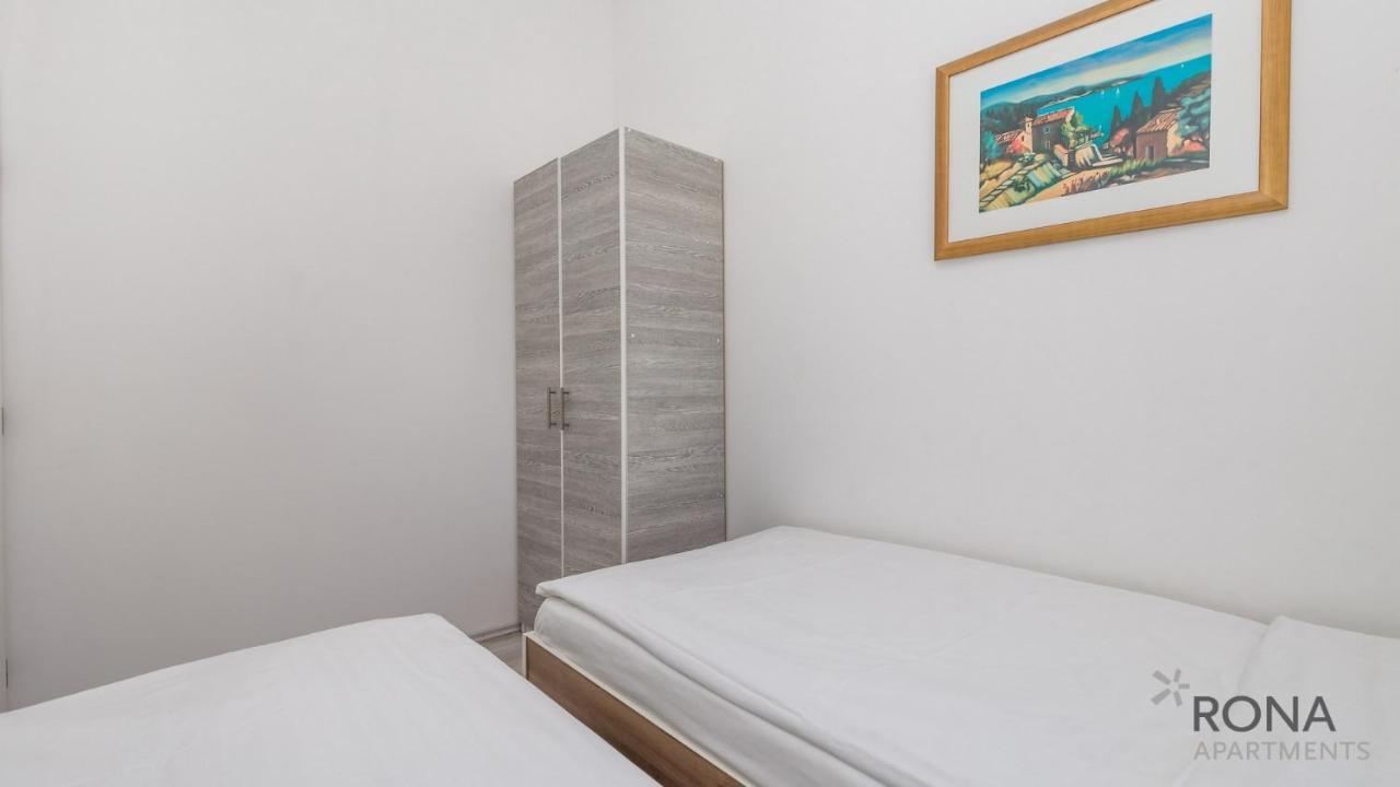 Apartments Zlatko Šimuni Buitenkant foto