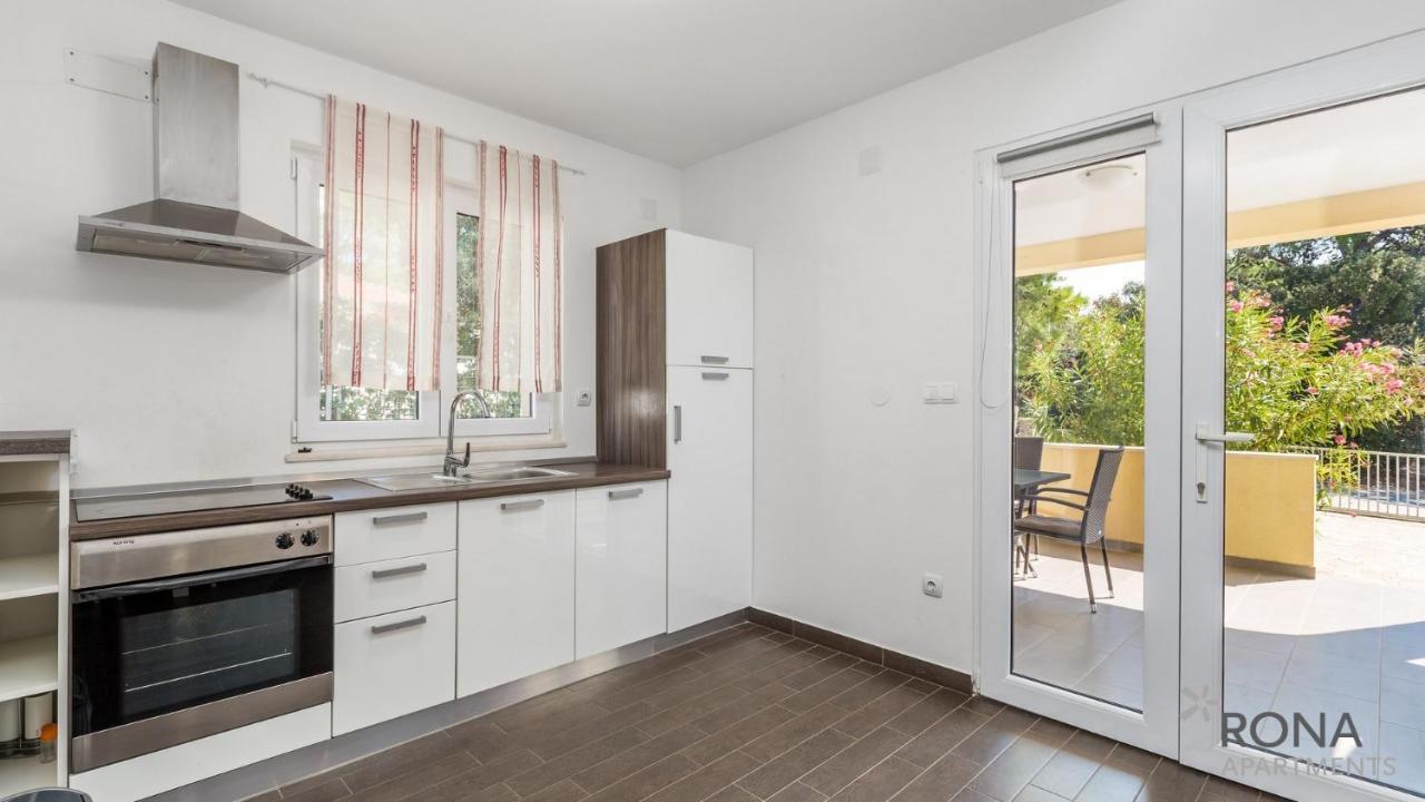 Apartments Zlatko Šimuni Buitenkant foto