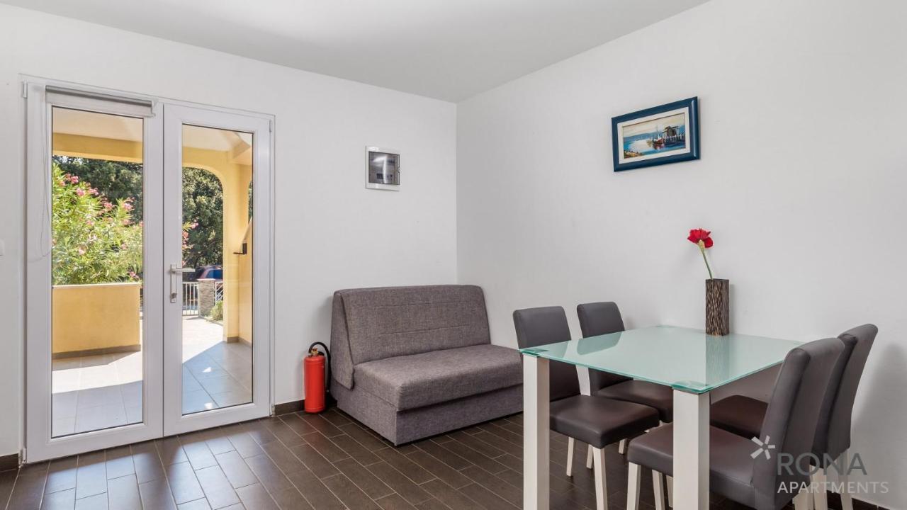 Apartments Zlatko Šimuni Buitenkant foto